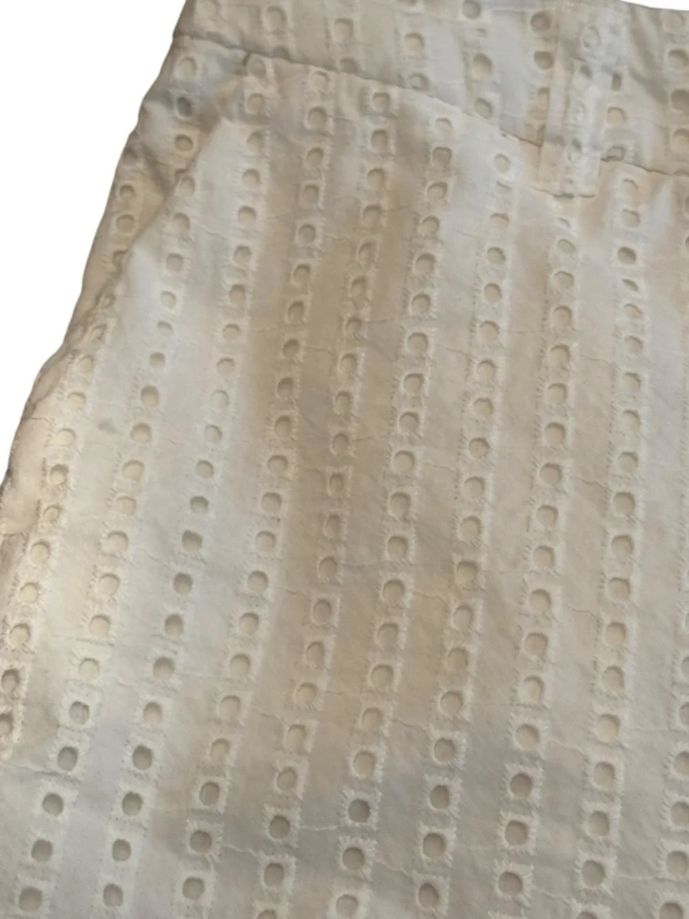 N/A white eyelet